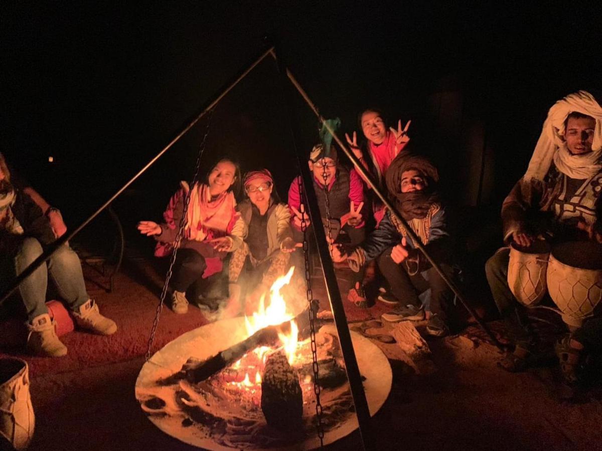 Akabar Luxury Desert Camp メルズーガ エクステリア 写真