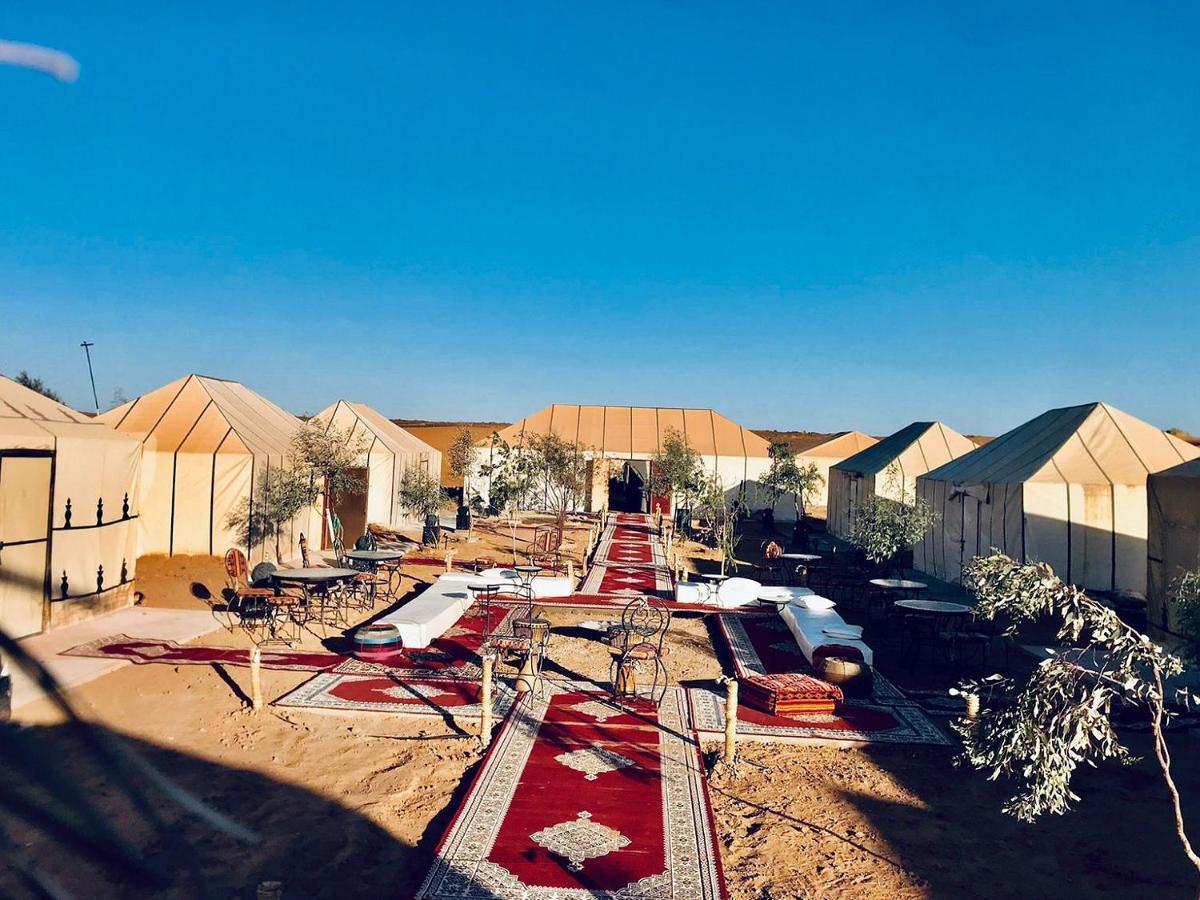 Akabar Luxury Desert Camp メルズーガ エクステリア 写真