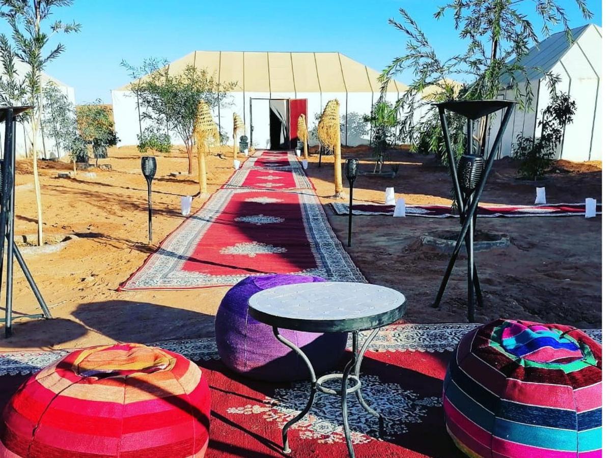 Akabar Luxury Desert Camp メルズーガ エクステリア 写真
