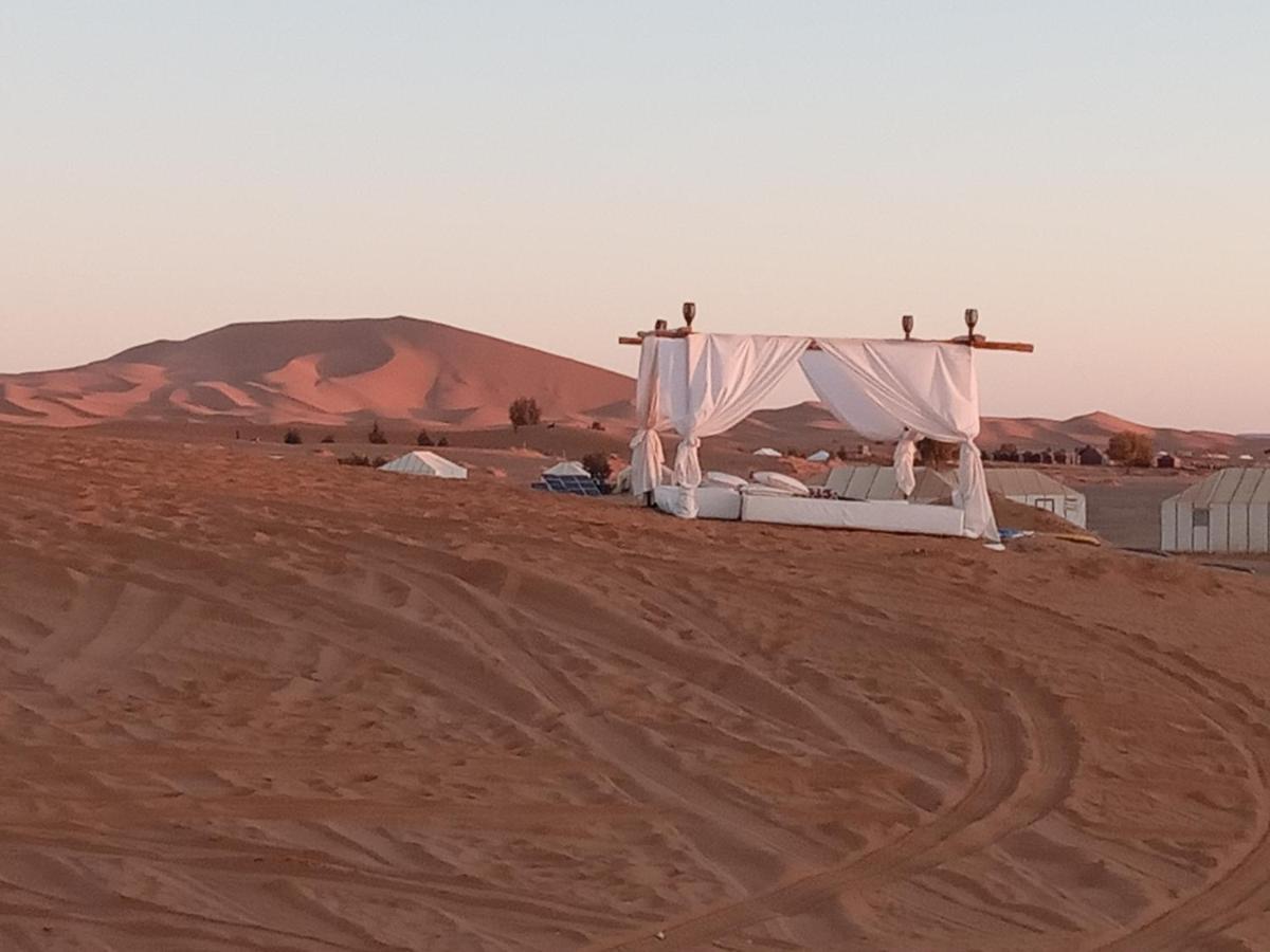 Akabar Luxury Desert Camp メルズーガ エクステリア 写真