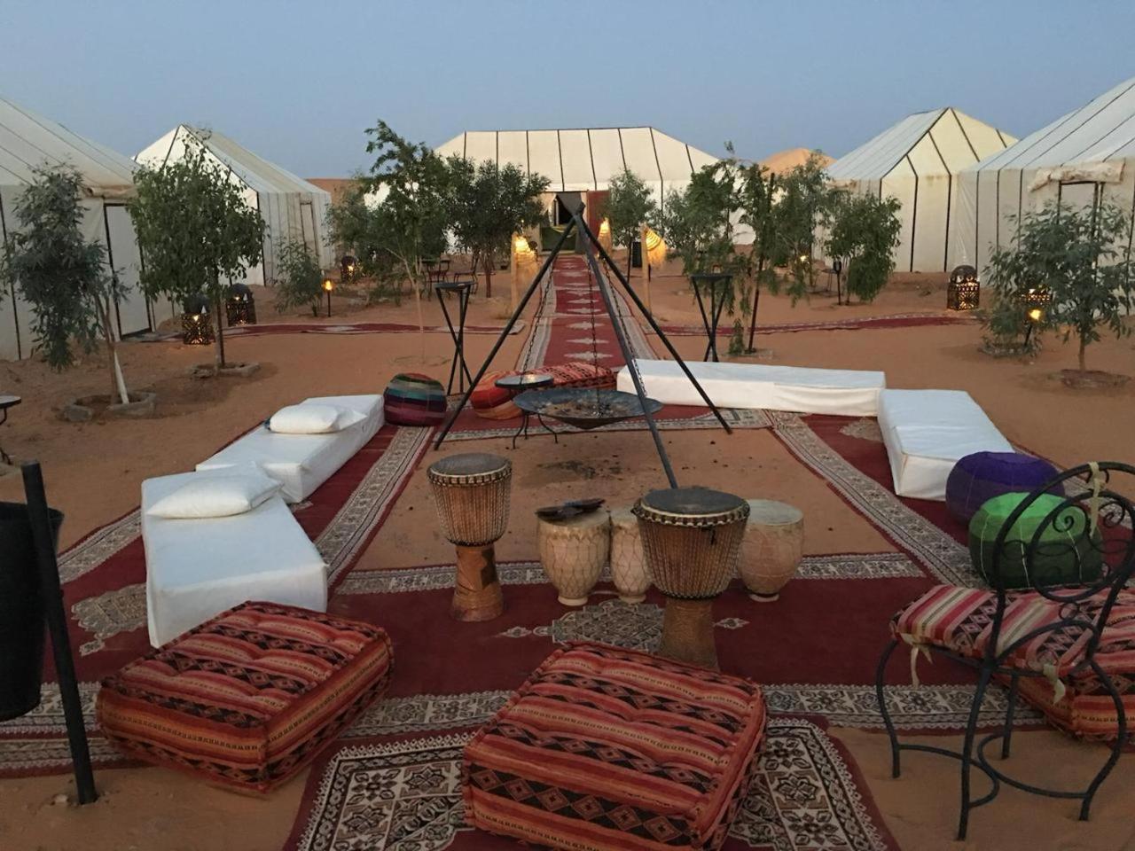 Akabar Luxury Desert Camp メルズーガ エクステリア 写真